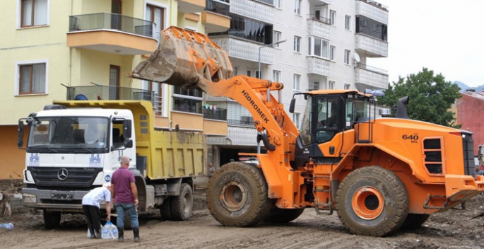 Büyükşehir Arhavi’de büyük takdir topladı