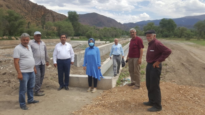 Demirdöğen, projeleri yerinde inceliyor