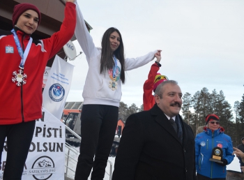 Erzurumlu kızakcılar madalyalara ambargo koydu