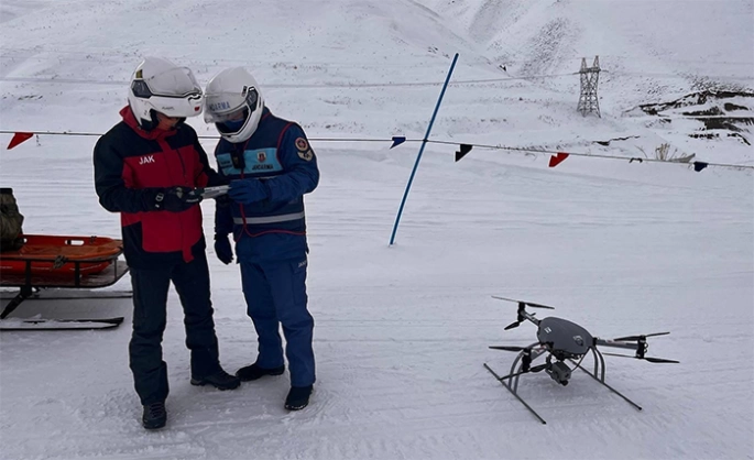 Jandarma'dan Palandöken'de dron destekli denetim