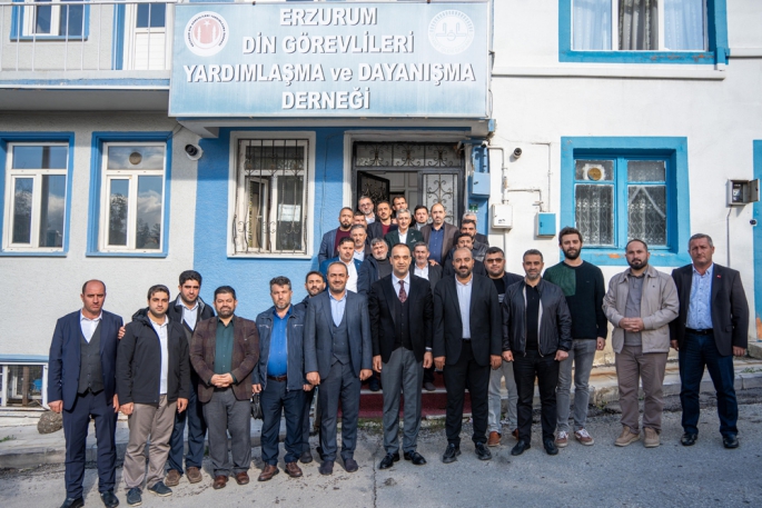 MHP Erzurum İl Başkanlığı 'Din Görevlilerini' unutmadı