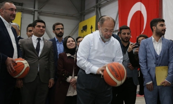 Milletvekili Recep Akdağ'dan basket şov