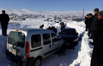 Taziye yolunda trafik kazası: 5 yaralı